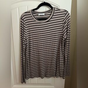 Gilli Long Sleeve Knit Top